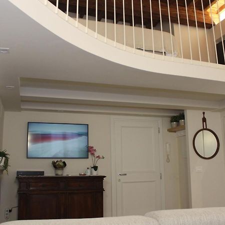 Art Apartment Santa Croce Suite Флоренція Екстер'єр фото