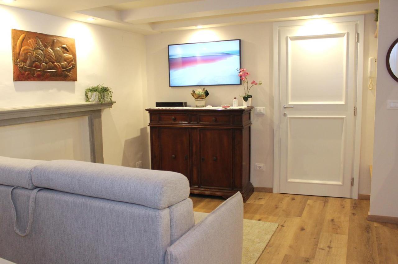Art Apartment Santa Croce Suite Флоренція Екстер'єр фото